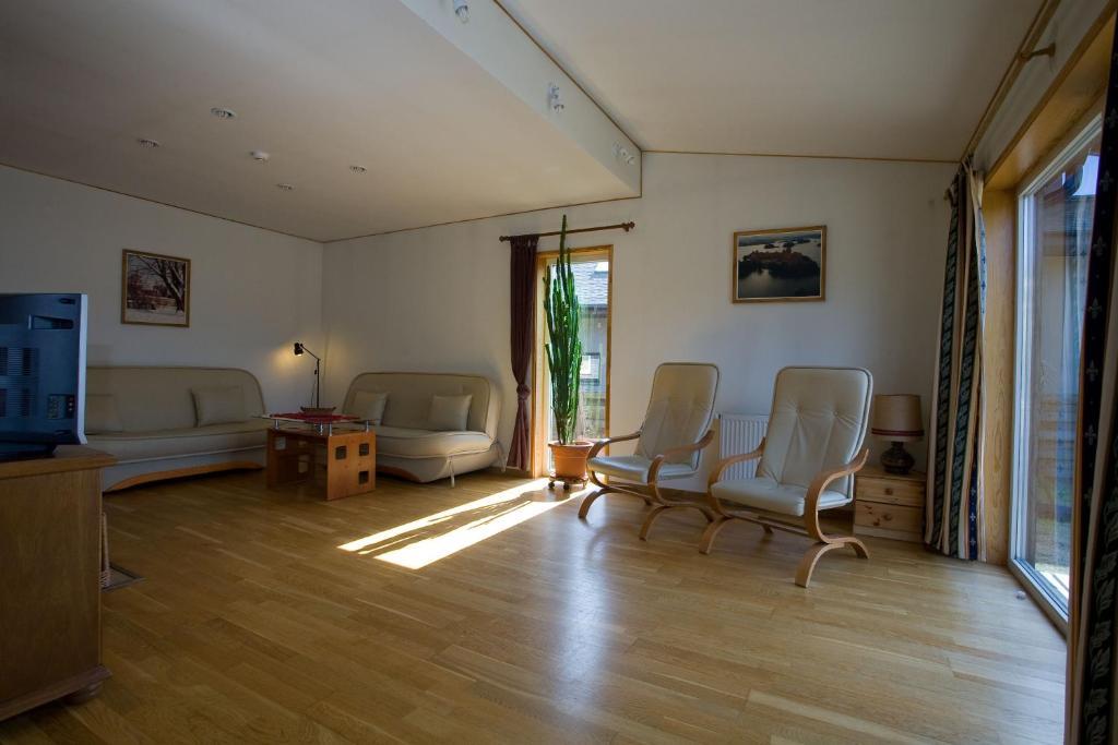 Love Island Guesthouse ドルスキニンカイ 部屋 写真