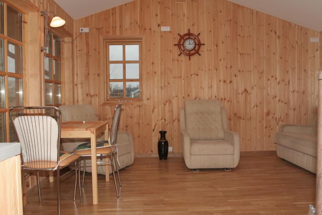 Love Island Guesthouse ドルスキニンカイ 部屋 写真
